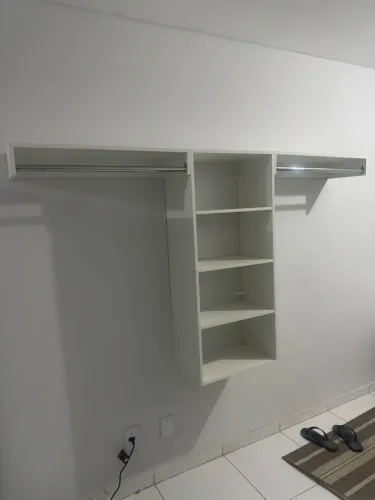 Vendo esse mini closet