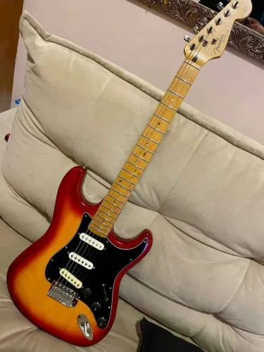Guitarra Stratocaster Fender, aceito trocas
