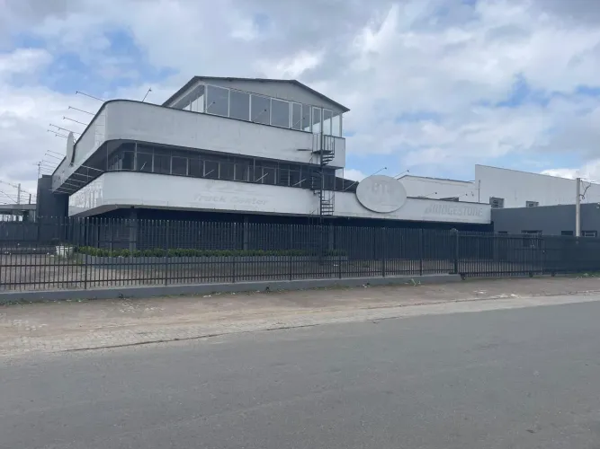 Loja para Locação, Curitiba / PR, bairro Pinheirinho, área total 2.140,00 m²
