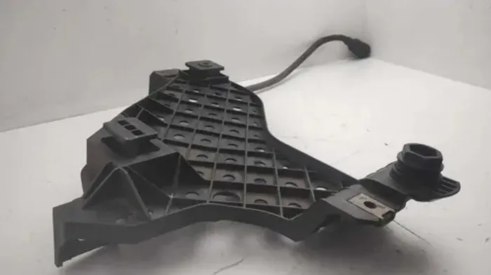 Suporte Bandeja Guia Farol Esquerdo Audi Q3 2016 42b114