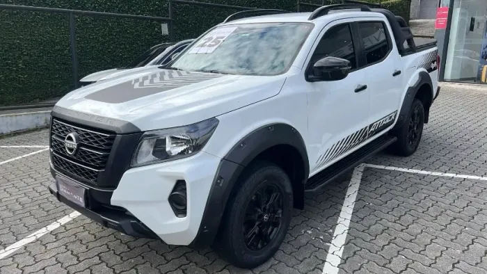 Nissan Frontier Attac.cd 4X4 2.3 Bi-TB Die. AUT 2025