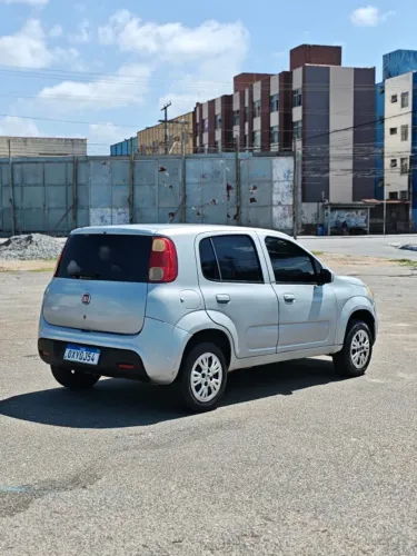 Fiat Uno Attractive 1.0 EVO Fire Flex 8V 5P 2015