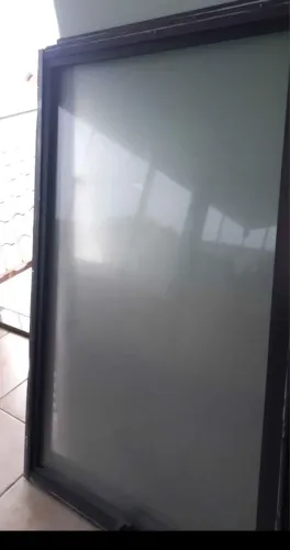 JANELAS EM ALUMÍNIO CON VIDRO