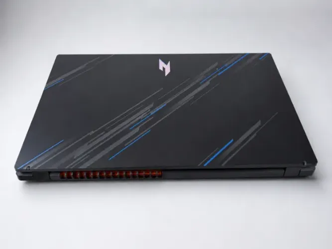 Acer Nitro V15 RTX 4050 | 24GB DDR5 | SSD 2,5TB | i5 13ª