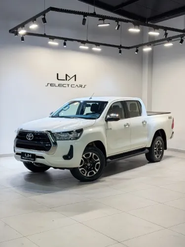 Toyota Hilux CD SRV 4X4 2.8 TDI Diesel Aut. 2024