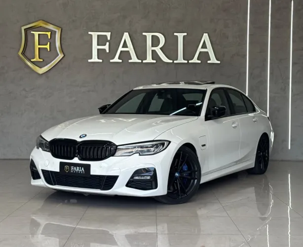 BMW 330E M Sport 2.0 Turbo Híbrido AU 2022