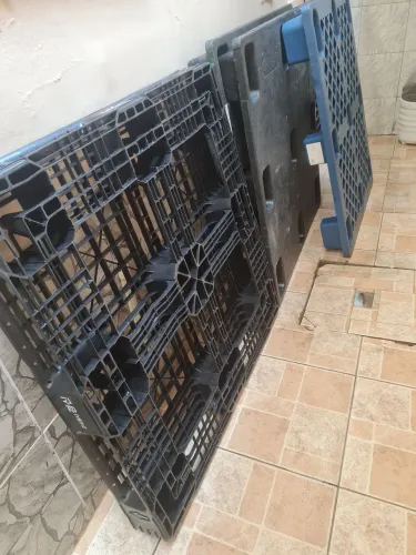 Pallets plástico resistente G