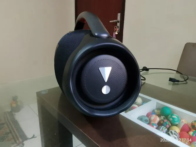 CAIXA DE SOM BOMBOX 3