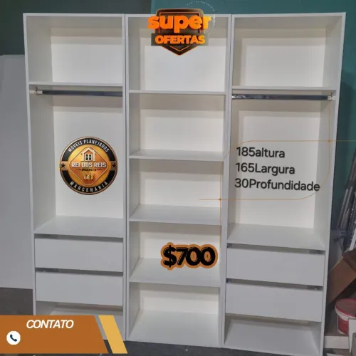 Roupeiro closet em MDF branco com fundo