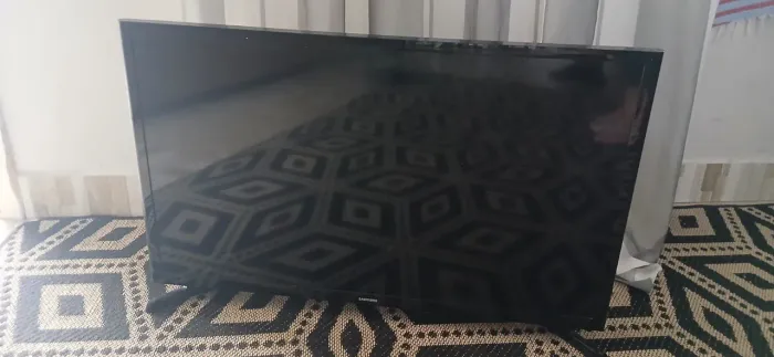 TV SMART 32