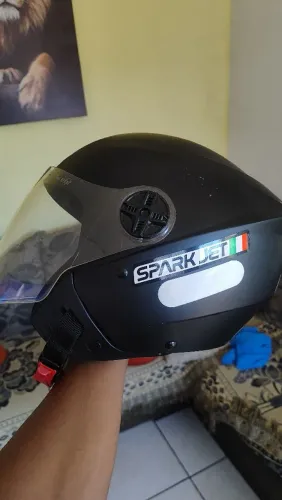 Capacete
