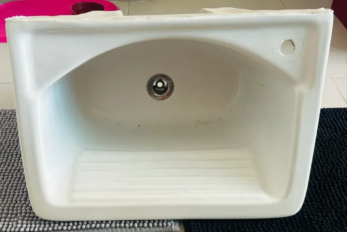 Tanque Laundry sink Celite