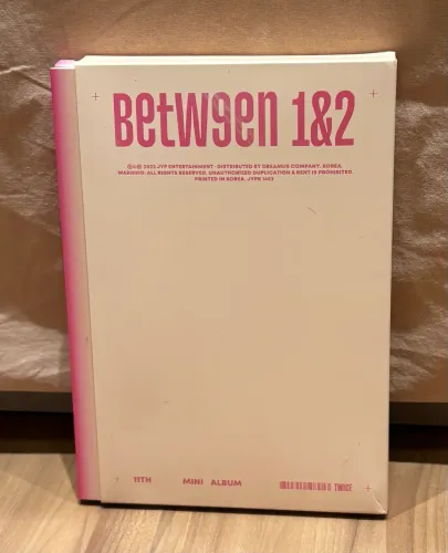 Álbum TWICE k-pop BETWEEN 1&2 original rosa (completo)