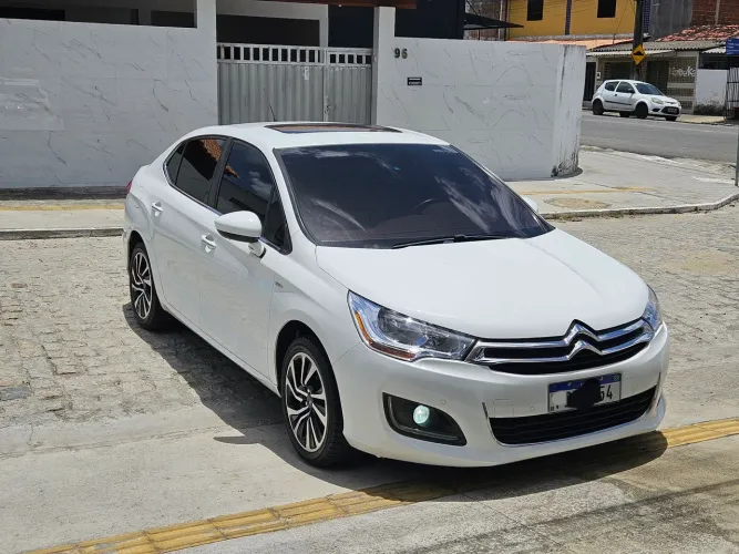 Citroen C4 Lounge Exclusive 1.6 Turbo Flex Aut. 2016
