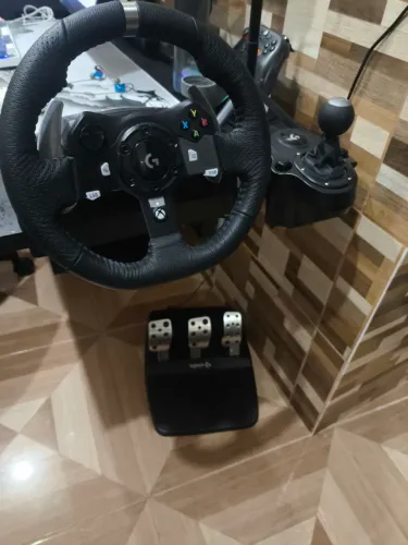 COCK PIT Completo Logitech G920 (volante/pedal +câmbio)