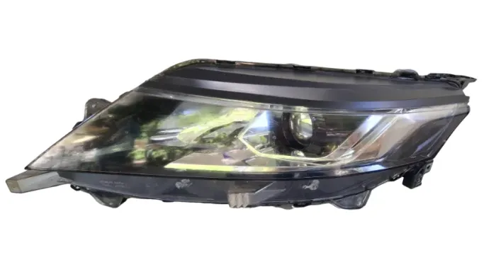 Farol Mitsubishi Triton 2020/2022 Lado Esquerdo
