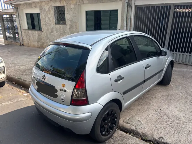 Citroen C3 GLX 1.4/ GLX Sonora 1.4 Flex 8V 5P 2011