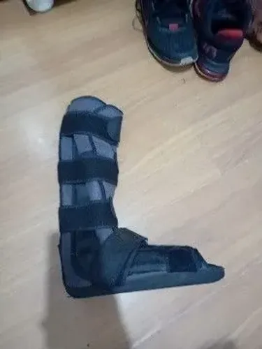 Vendo bota ortopédica 