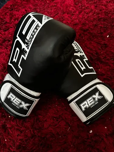 Caneleira luva rex muay thai
