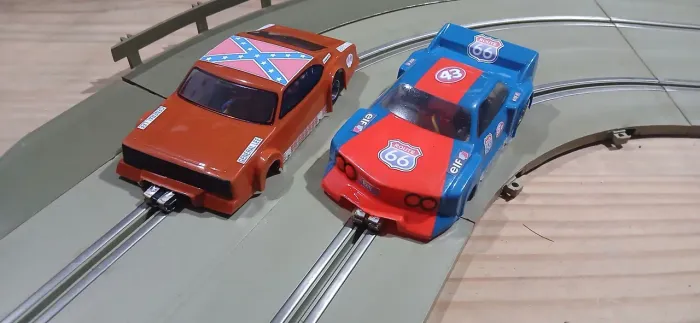 Autorama estrela 2 carrinhos 1/32 bolha