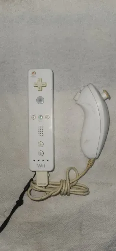 Controle nintendo Wii (com problemas para manutenção ou peças) nao ligando
