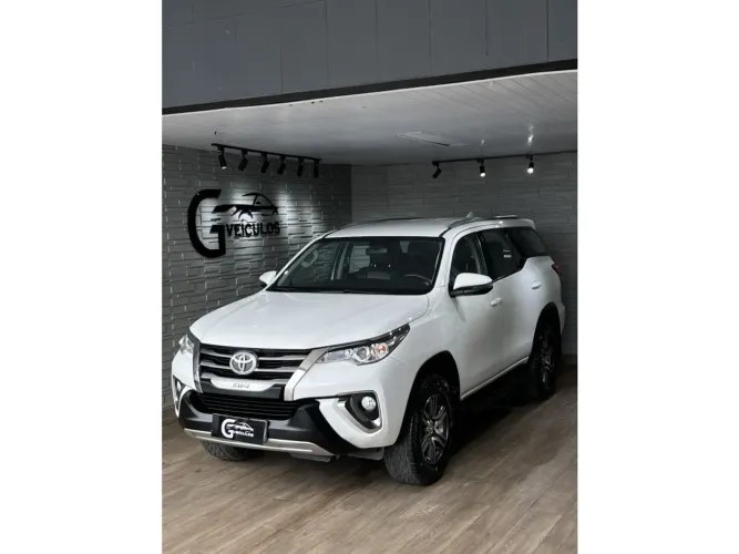 Toyota Hilux SW4 2.7 16V 2019