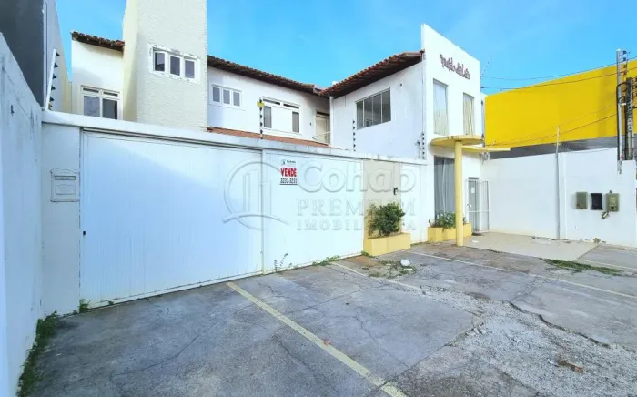 Casa com Ponto Comercial na Coroa do Meio