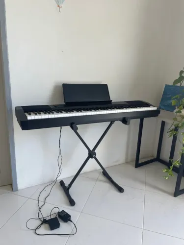 Piano digital Casio cdp 120 elétrico perfeito c/ suporte X e pedal 