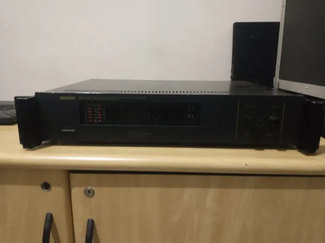 Amplificador Naschivile Na 2.200