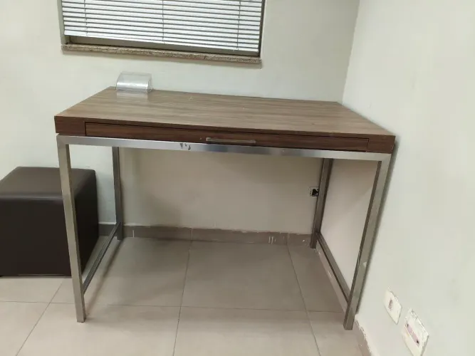 Mesa de loja madeira centro