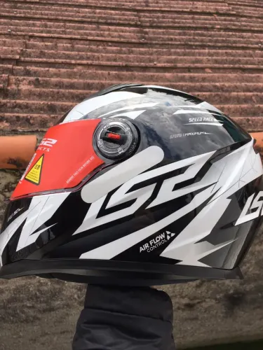 Capacete ls2 draze