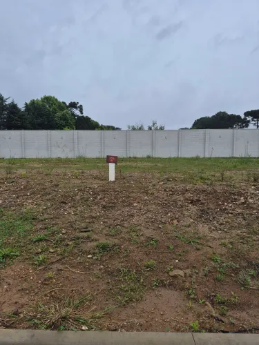 TERRENO PLANO DE 145 M² NO FÝSI RESIDENCIAL - HAUER | CURITIBA