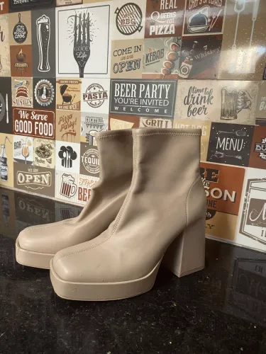 Bota ZARA 