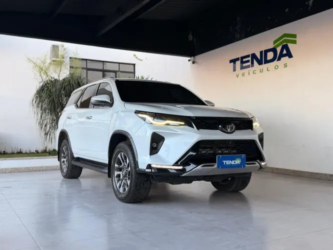 Toyota Hilux CD 4X4 2.8 Diesel Aut. 2025