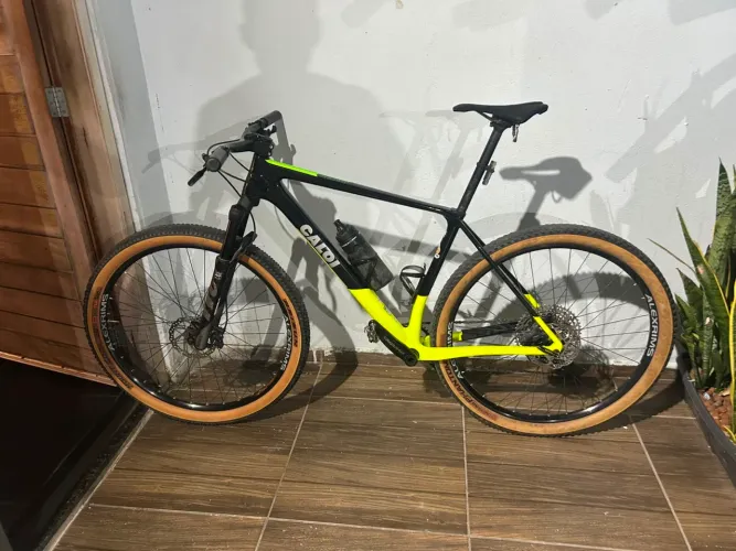 Bike Caloi elite carbon tam 19