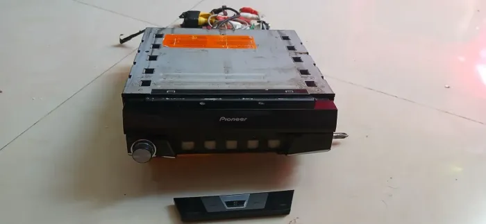 dvd pioneer avh-x7780tv RETIRAR PEÇAS