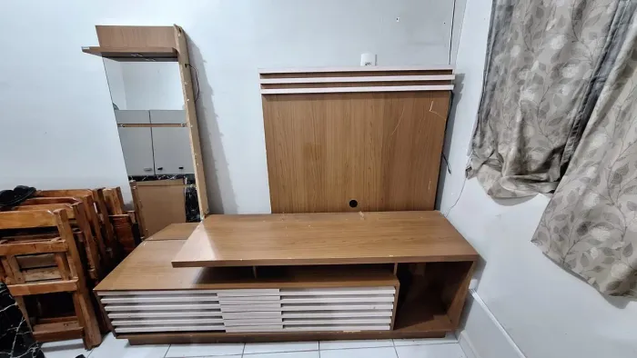 Vendo uma Estante