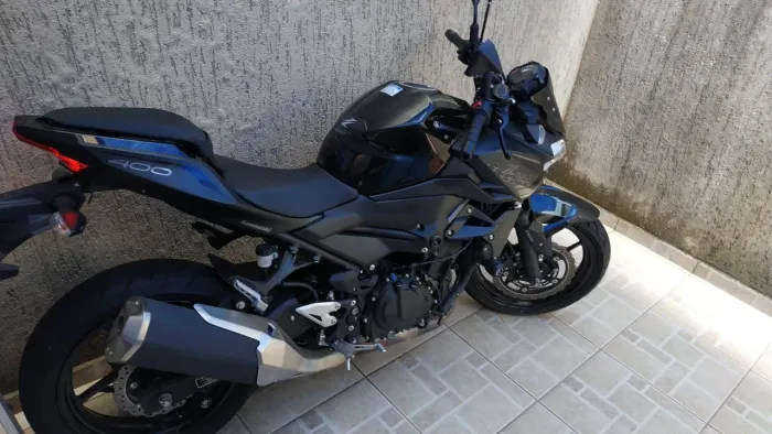 Vendo ou Troco Kawasaki z400 