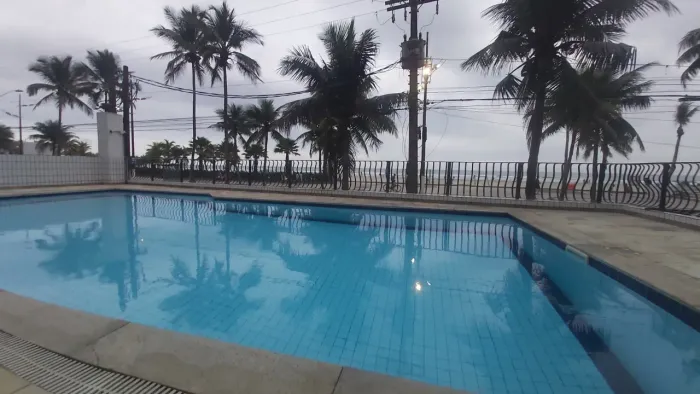 PISCINA BORDA INFINITA FRENTE MAR
