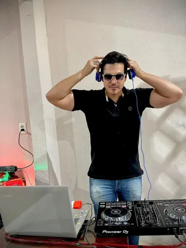 DJ profit