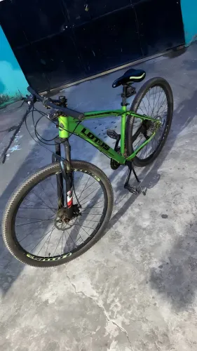 A venda bicicleta lótus 2000,00 faço desconto