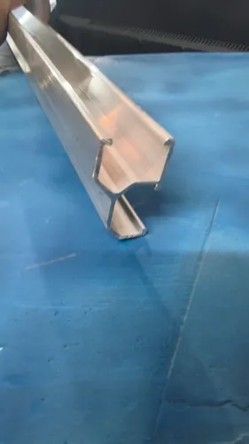PERFIL SOLAR TIPO "Y" 2,4 MTS PRONTA ENTREGA NA SERRA