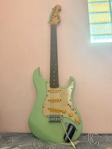 Guitarra Menphis Mg32 by tagima