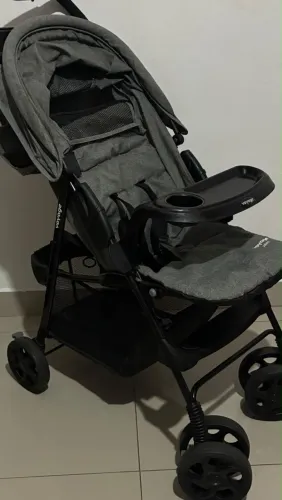 Carrinho de Bebê Voyage 