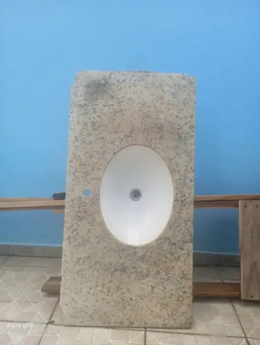Pia para banheiro.