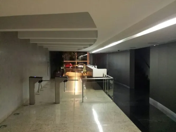 Ótima sala melhor localização Raja Gagablia