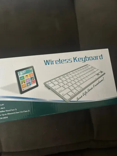 Teclado sem fio para PC, tablet e celular