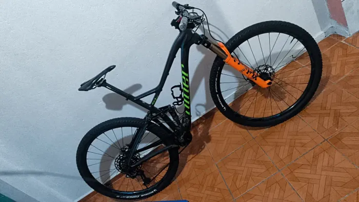 Bike niner Full carbono