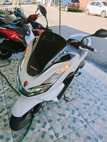 ( PCX 2025( 18.500 )