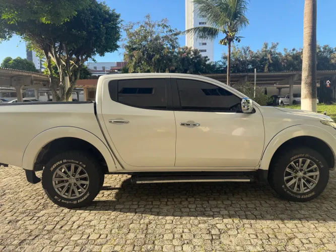 Mitsubishi L200 Triton Sport HPE-S 2.4 CD Dies. AUT 2019